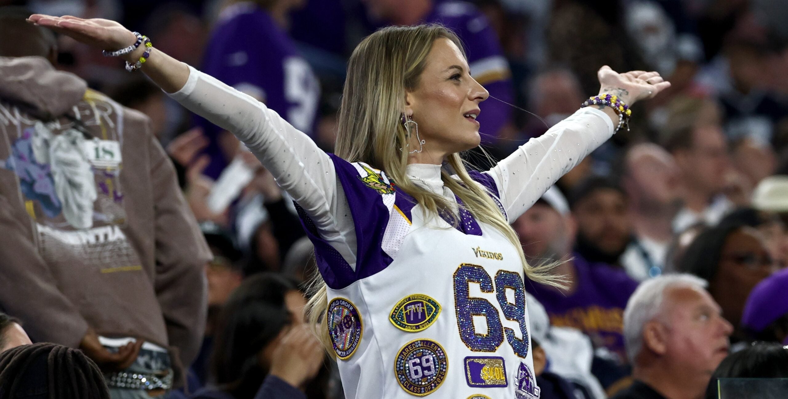 The Vikings’ Playoff Outlook | A 6-0 Football Team Look for Fireworks Instead of Fizzling — Elk River Schools news